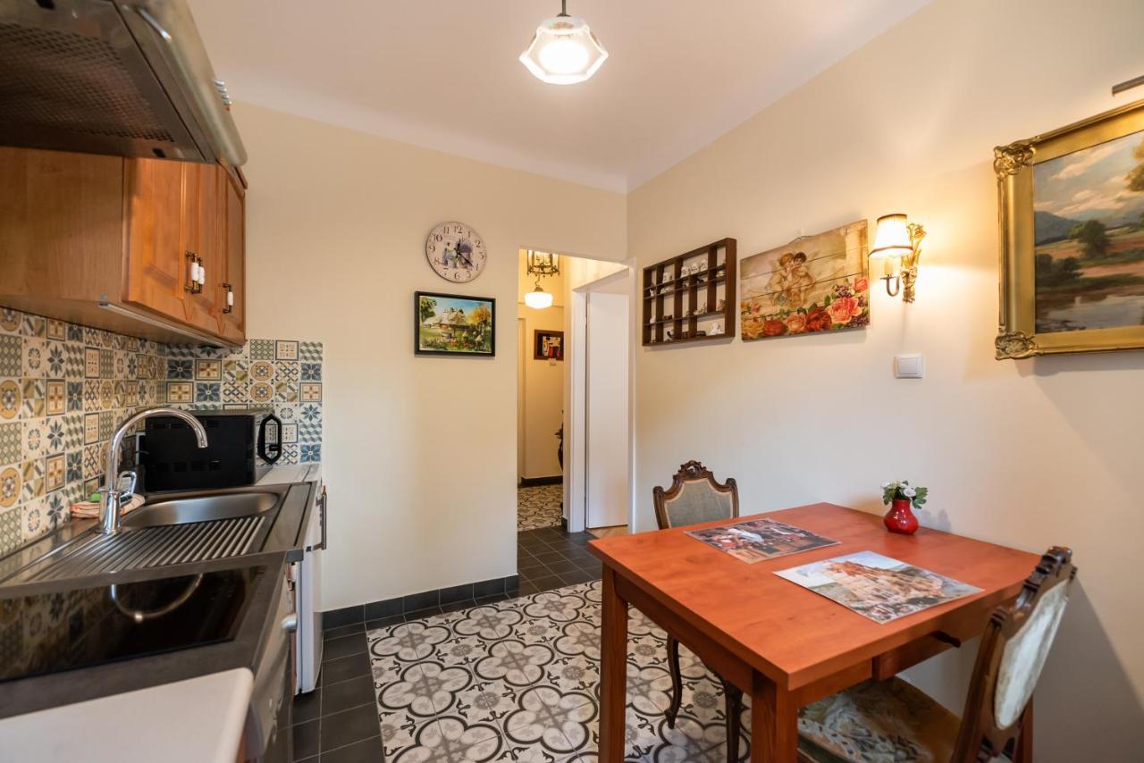 Downtown Antique Apartment Warszawa Zewnętrze zdjęcie
