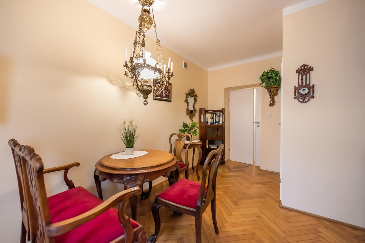 Downtown Antique Apartment Warszawa Zewnętrze zdjęcie