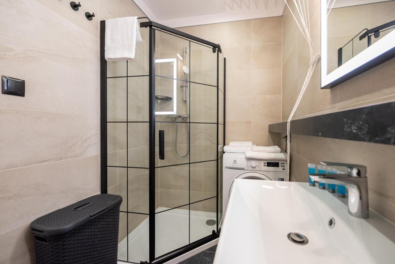 Downtown Antique Apartment Warszawa Zewnętrze zdjęcie