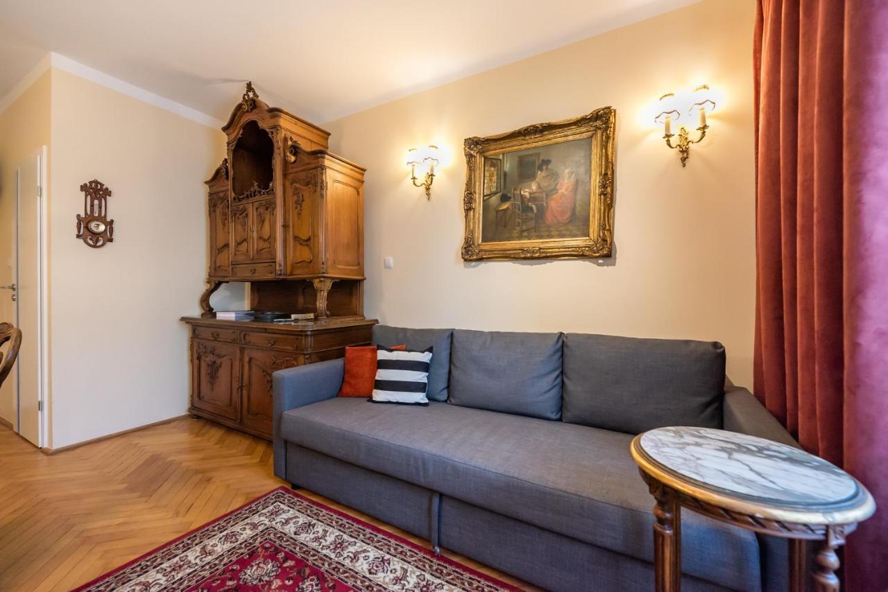Downtown Antique Apartment Warszawa Zewnętrze zdjęcie