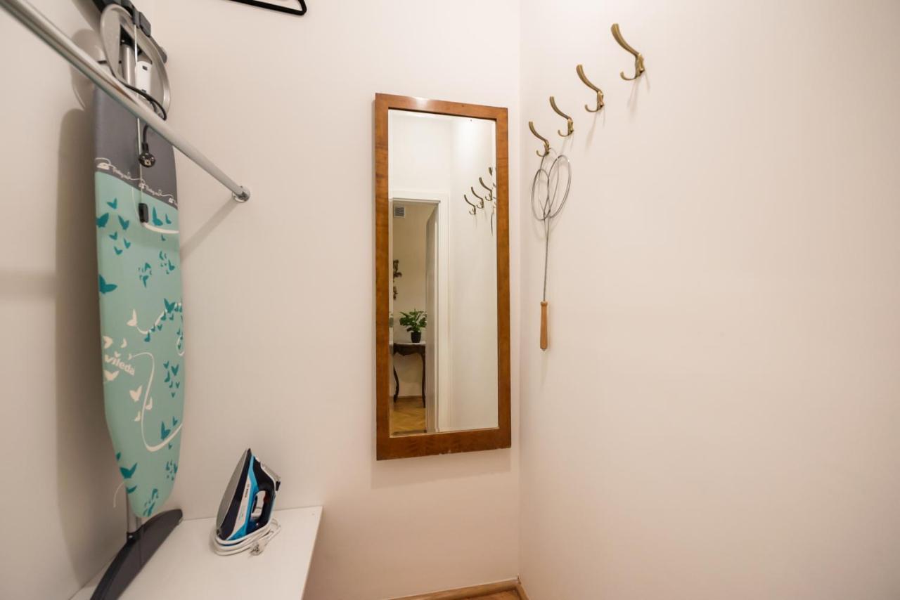 Downtown Antique Apartment Warszawa Zewnętrze zdjęcie