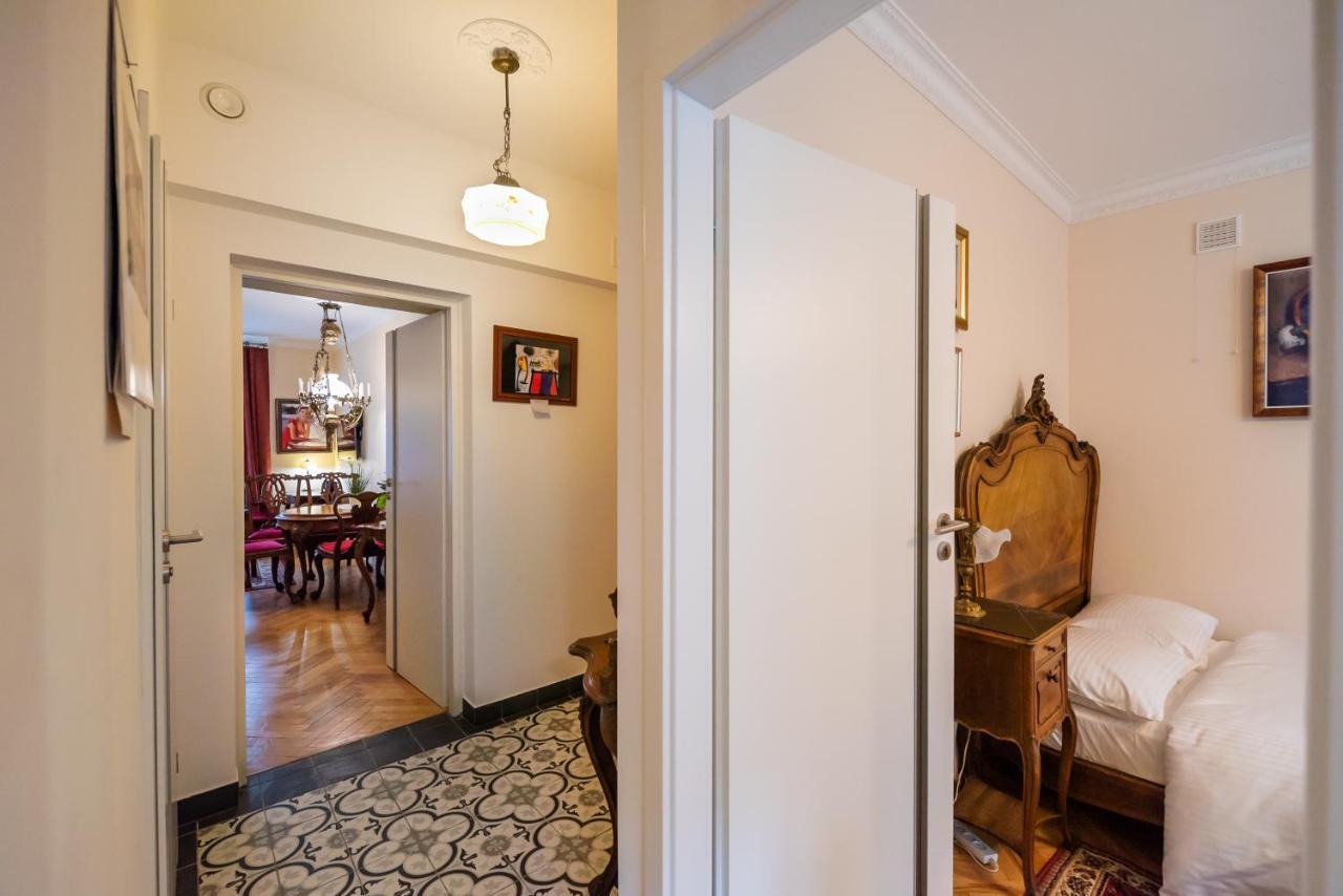 Downtown Antique Apartment Warszawa Zewnętrze zdjęcie